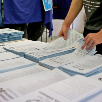 Τα 36 κόμματα που θα συμμετάσχουν