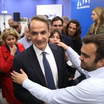 «Η ΝΔ έχει την έγκριση να κυβερνήσει αυτοδύναμη και δυνατή»