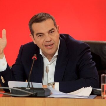 «Εμείς δεν λέμε ψέματα στον λαό»