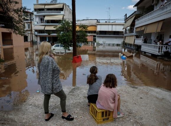Οι Δήμοι της Αττικής στέλνουν βοήθεια στους πλημμυροπαθείς