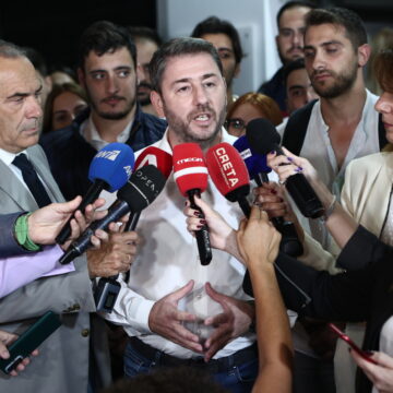 «Πετύχαμε μια καθαρή νίκη του ΠΑΣΟΚ και της Δημοκρατικής Παράταξης»