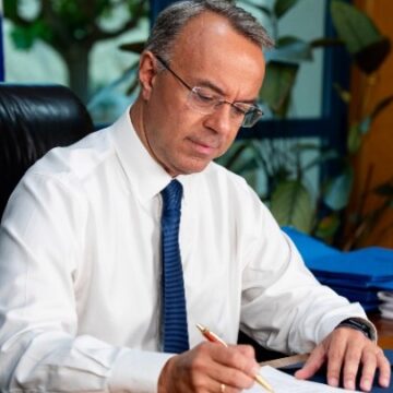 Αλλάζουμε την εικόνα της χώρας μας με μικρά και μεγάλα έργα