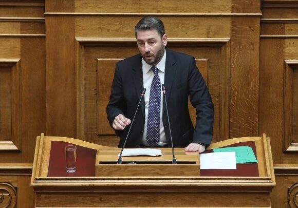 ANDROYLAKHS Προ ημερησίας διάταξης συζήτηση στη Βουλή για τη φωτιά στην Αττική