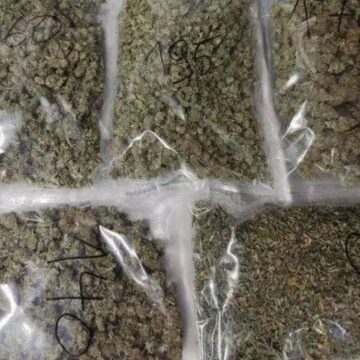 Συνελήφθη 34χρονος για κατοχή σχεδόν ενός κιλού κάνναβης