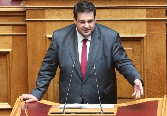 LIVANIOS Οι διατάξεις για την αυτοδιοίκηση έρχονται με μεγάλη φειδώ και λύνουν ζητήματα