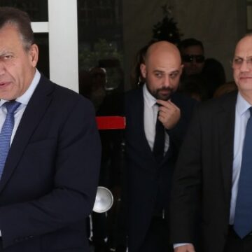 Φάκελο με 200 ονόματα για οπαδική βία κατέθεσαν οι Γ. Οικονόμου και Γ. Βρούτσης