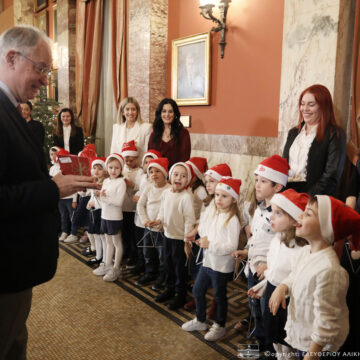 Η Βουλή θα συνεχίσει και το 2024 να υπηρετεί το δημοκρατικό πολίτευμα