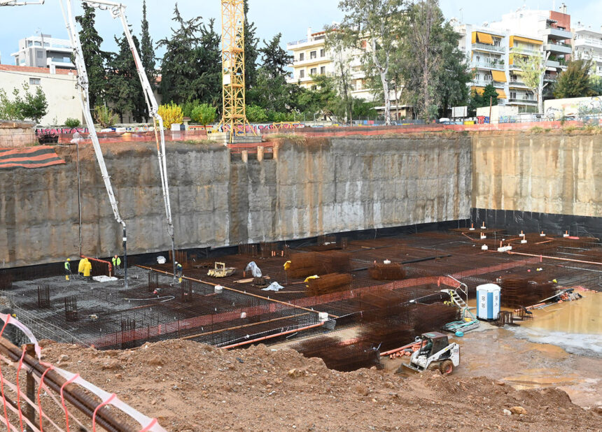 Επίβλεψη του Περιφερειάρχη στις εργασίες του κλειστού πολυδύναμου αθλητικού κέντρου Ν. Σμύρνης