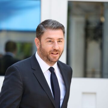 Ο κ. Μητσοτάκης είναι πρωθυπουργός εικονικής πραγματικότητας