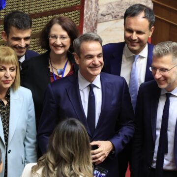 Nόμος η ισότητα στον γάμο με 175 «ναι»