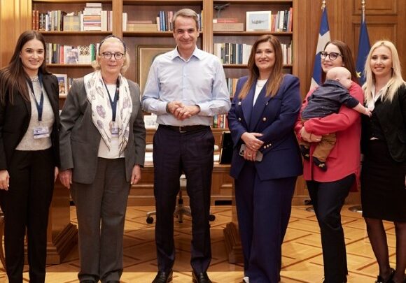 MHTSOTAKHS_HMERA GYNAIKAS Δημογραφικό και ενίσχυση των νέων ζευγαριών στο επίκεντρο
