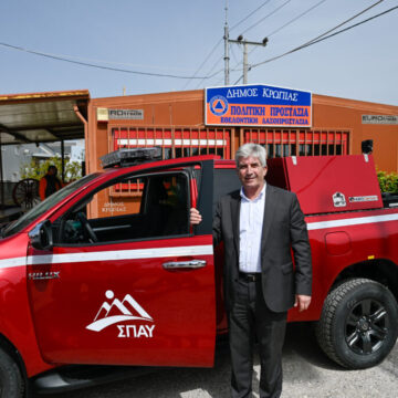Νέο πυροσβεστικό όχημα για την Πολιτική Προστασία