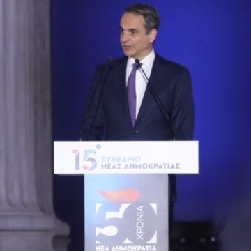 Ναι, τα περιπολικά πρέπει να γίνονται και ταξί για να προστατεύσουν τον πολίτη