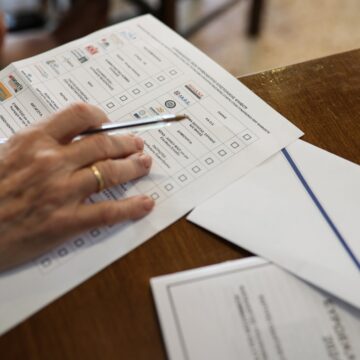 Εκπνέει η προθεσμία αποστολής της επιστολικής ψήφου για τους εκλογείς της ελληνικής επικράτειας