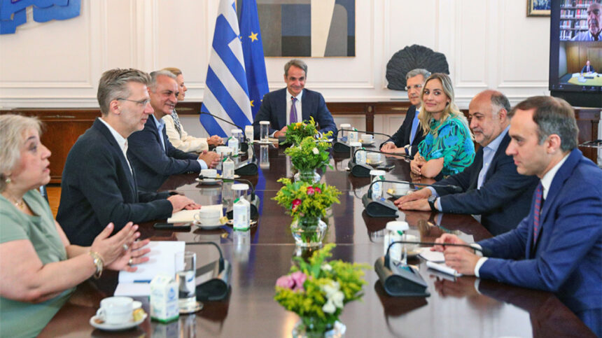 MHTSOTAKHS_EYROBOYLEYTES Συνάντηση Μητσοτάκη με τους νέους ευρωβουλευτές της ΝΔ