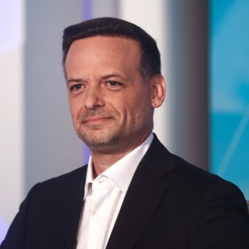 Πρόταση για εκλογή ηγεσίας στο ΠΑΣΟΚ-ΚΙΝΑΛ στις 3 και 10 Νοεμβρίου