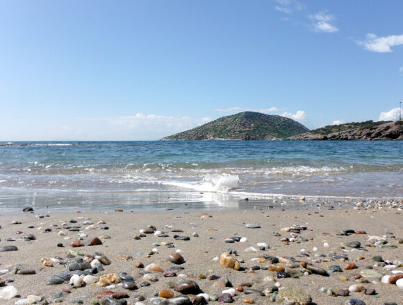 Ξεκινούν δωρεάν θαλάσσια μπάνια στον Δήμο Σαρωνικού