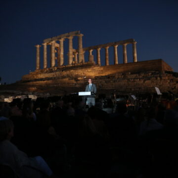 Εντυπωσιακός ο νέος φωτισμός του ναού του Ποσειδώνα στο Σούνιο