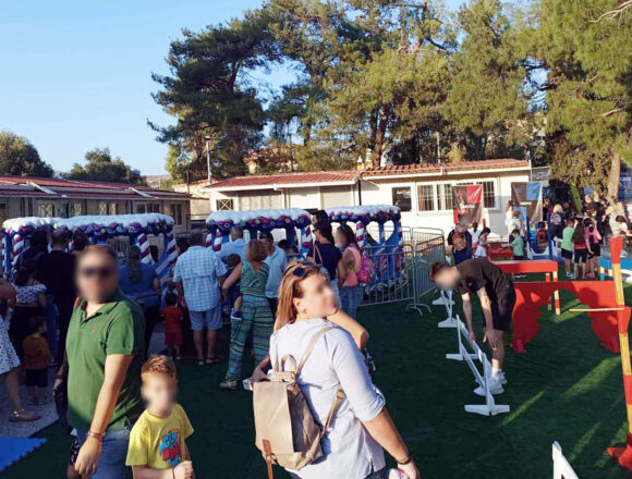 Μια μεγάλη «αγκαλιά αλληλεγγύης» για τους οικονομικά ευάλωτους