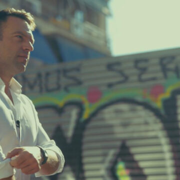 Ο Στέφανος Κασσελάκης ανακοίνωσε την υποψηφιότητά του για την ηγεσία