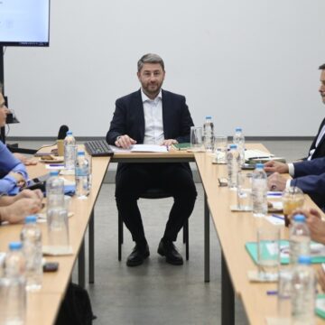 Ξεκινά καμπάνια για ευρύ «ανασχηματισμό» στη Χαριλάου Τρικούπη