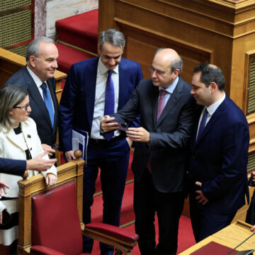 Υπερψηφίστηκε με 159 «ναι» ο προϋπολογισμός του 2025