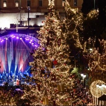 Η Περιφέρεια Αττικής κορυφαίος χριστουγεννιάτικος προορισμός