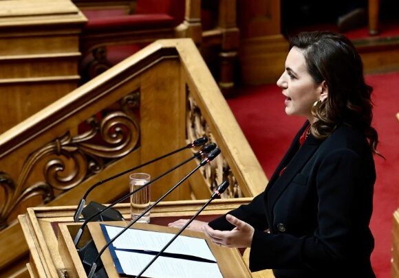 BOYLH_KEFALOGIANNH Κατατέθηκε προς συζήτηση και ψήφιση το νέο νομοσχέδιο του υπουργείου Τουρισμού