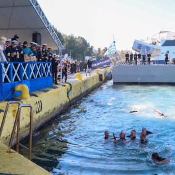 Με λαμπρότητα γιορτάστηκε η γιορτή των Θεοφανείων σε όλη την Αττική