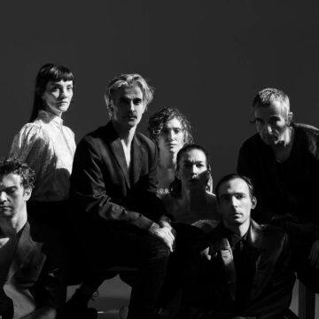 Η «ΧΡΥΣΗ ΤΟΜΗ» στο θέατρο Κιβωτός για τη βραβευμένη θεατρική παράσταση «Καρδιά του Σκύλου»