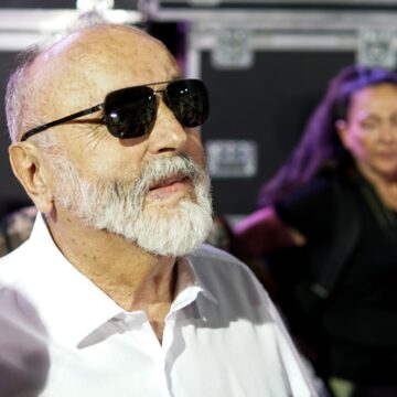 Ρομά έκλεψαν το αυτοκίνητο πρώην Υπουργού