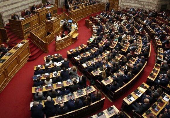 BOYLH Απορρίφθηκε η πρόταση δυσπιστίας κατά της κυβέρνησης με 157 ψήφους