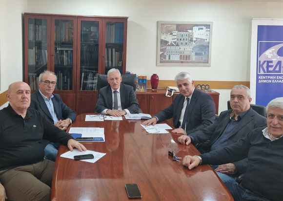 KEDE_SYNANTHSH POE-OTA Συνάντηση του προέδρου της ΚΕΔΕ με τον προεδρείο της ΠΟΠ-ΟΤΑ