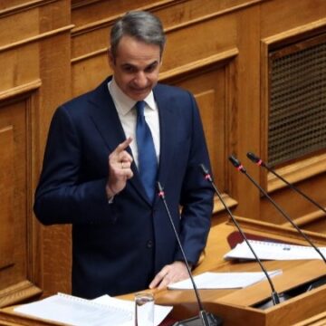 Συγκεκριμένοι κύκλοι επιδιώκουν να μετατρέψουν το δυστύχημα των Τεμπών σε σημείο διχασμού