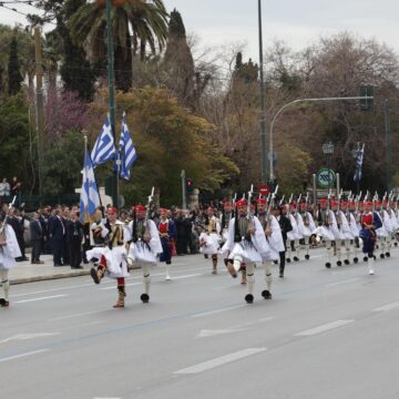 Λαμπρός ο εορτασμός της 25ης Μαρτίου στους Δήμους της Αττικής
