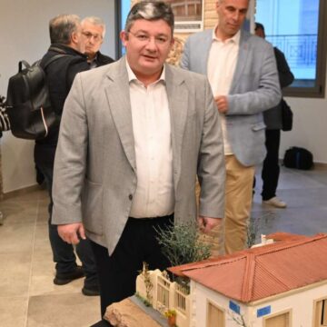 Εγκαινιάστηκε η έκθεση φωτογραφίας «ΦωτΑχαρνές του περασμένου αιώνα»