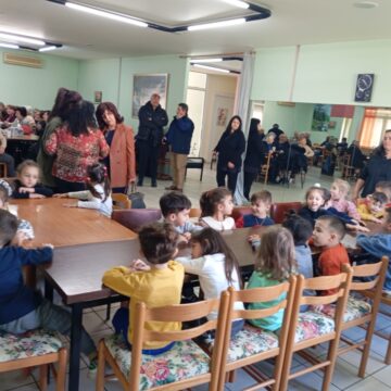 Μια πασχαλινή γιορτή καρδιάς στα ΚΑΠΗ του Δήμου Αχαρνών