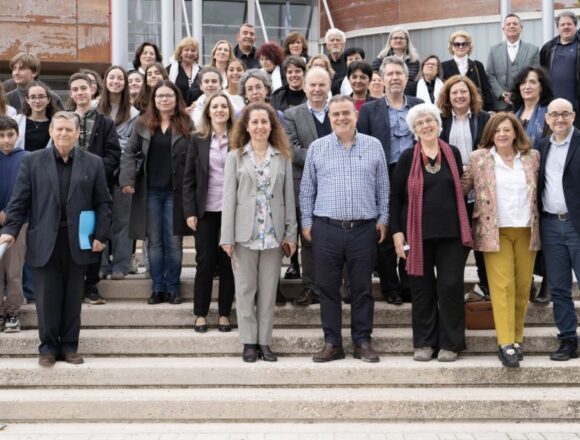 PALLHNH_ELLHNIKH GLOSSA Εκδήλωση για την ελληνική γλώσσα από τον Δήμο Παλλήνης και Διευθύνσεις Εκπαίδευσης της Ανατ. Αττικής