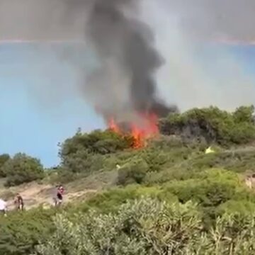 Καταγγελία για εμπρησμούς από την παράνομη ρίψη βεγγαλικών και κροτίδων