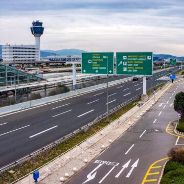 Δύο συλλήψεις για ληστεία στο πάρκιγνκ του «Ελευθέριος Βενιζέλος»