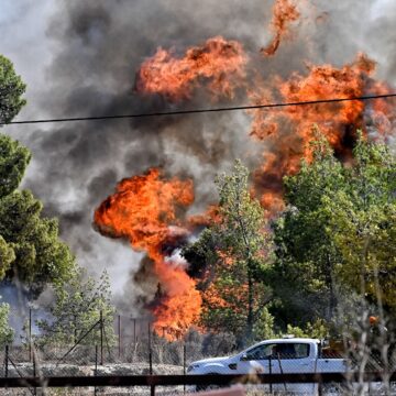 Αιτήσεις για 100 θέσεις απασχόλησης σε πυρόπληκτους δήμους της Αττικής