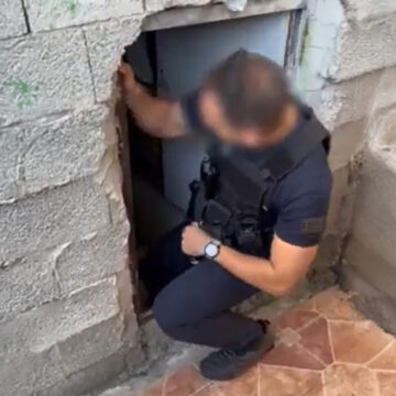 Έφοδος της ΕΛΑΣ σε οικισμό με drone