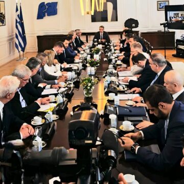 Ουδεμία ευθύνη φέρουν οι Περιφέρειες της χώρας για τη ματαίωση των διαγωνισμών προμήθειας τροφίμων