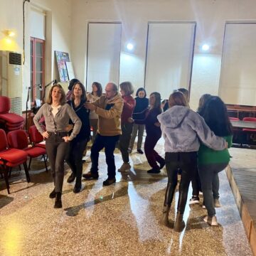 Εκδήλωση εμψύχωσης ενηλίκων με συνθετική παιγνιοδράση