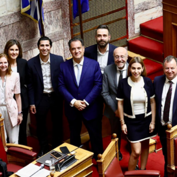 Ψηφίστηκε το ν/σ για την προστασία των ανηλίκων από προϊόντα καπνού και αλκοόλ