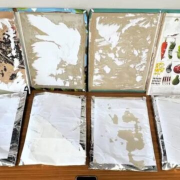 Συνελήφθη 35χρονος που είχε κρύψει σε παιδικά βιβλία σχεδόν 3 κιλά κοκαΐνης