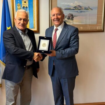Συνάντηση με τον υφυπουργό Ναυτιλίας για την ναυαγοσωστική κάλυψη