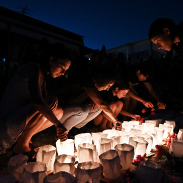 Συγκίνηση στις εκδηλώσεις μνήμης για την 7η επέτειο από την πυρκαγιά