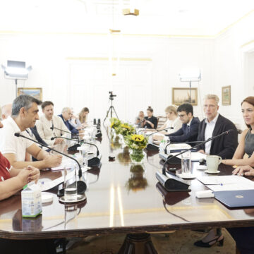 Ενισχύεται με εθνικούς πόρους το πρόγραμμα «Προσβασιμότητα κατ’ οίκον»