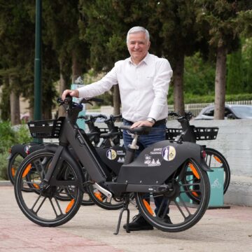 Δωρεάν ηλεκτρικά ποδήλατα για τις μετακινήσεις δημοτών και επισκεπτών